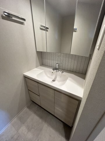 シーズンフラッツ青葉通一番町の物件内観写真