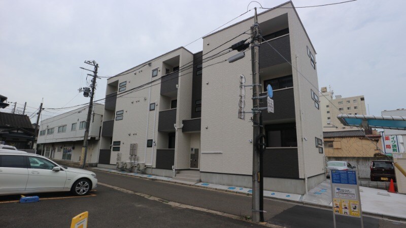 陸前原ノ町駅 徒歩8分 3階の物件外観写真