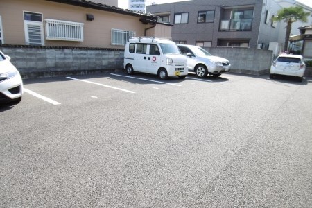 カナディアンコート平成の物件外観写真