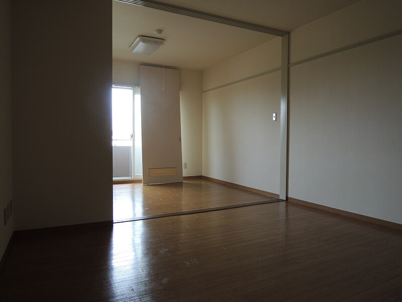 イーグルハイツ萩野町の物件内観写真