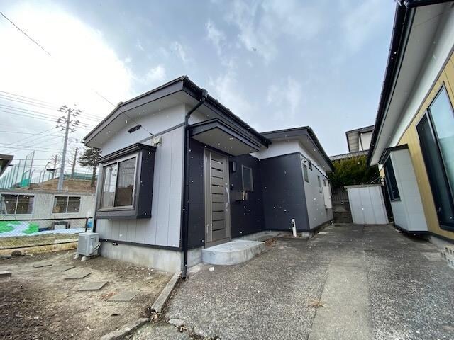 中山6丁目　佐藤貸家の物件外観写真