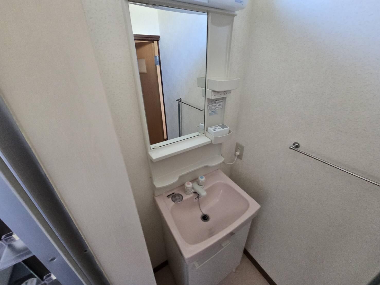 中山6丁目　佐藤貸家の物件内観写真