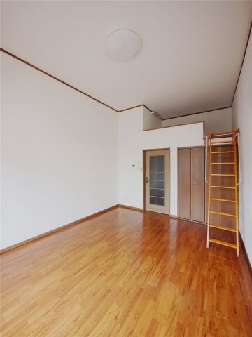 ヴァルーンレイム21の物件内観写真