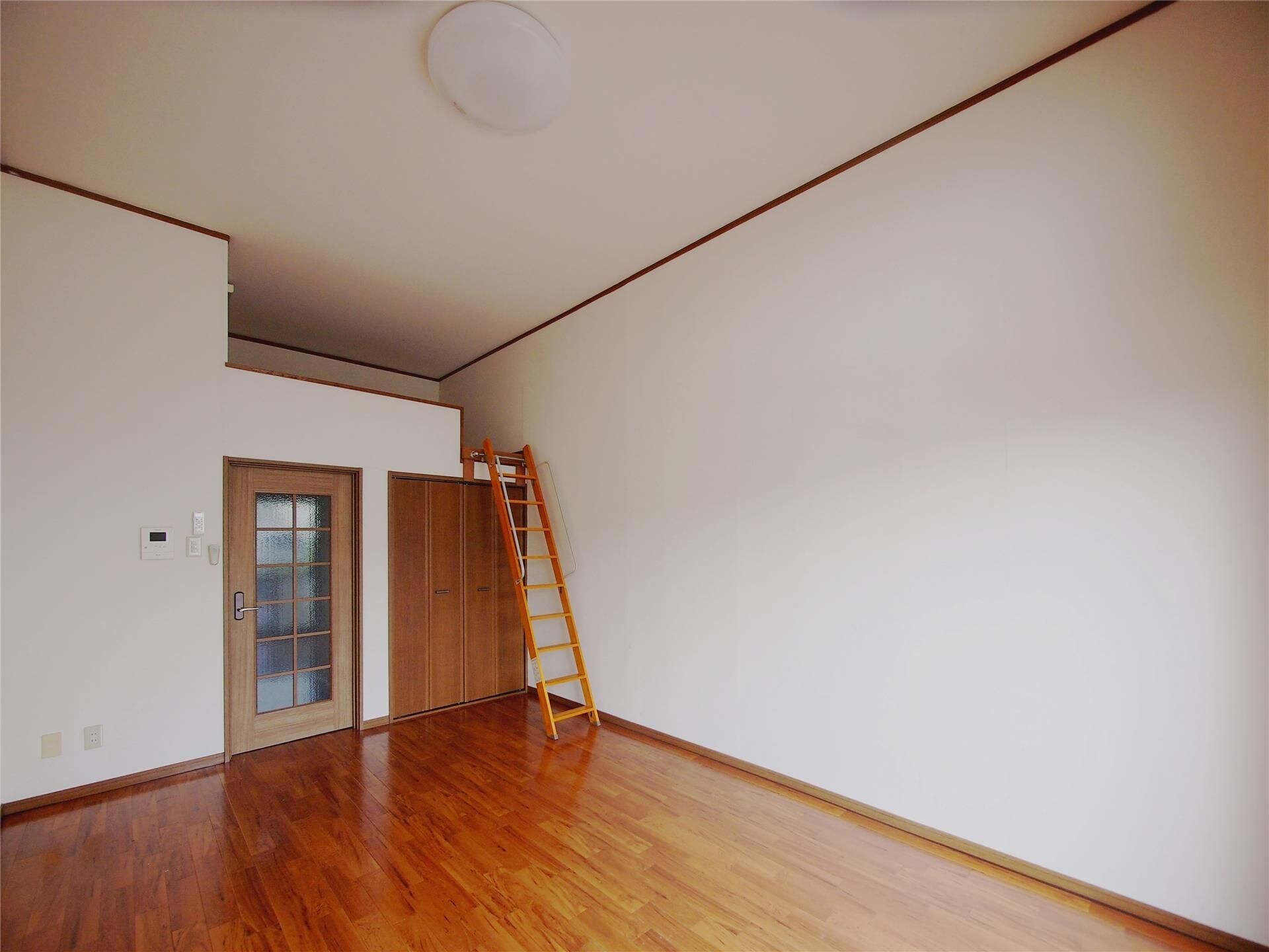 ヴァルーンレイム21の物件内観写真