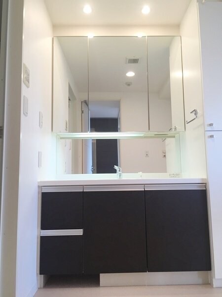 東照宮駅 徒歩5分 2階の物件内観写真