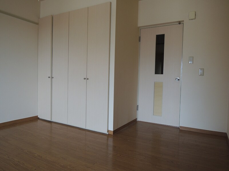 イーグルハイツ萩野町の物件内観写真