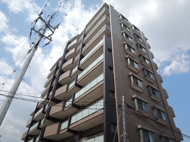 ラフィネの物件外観写真