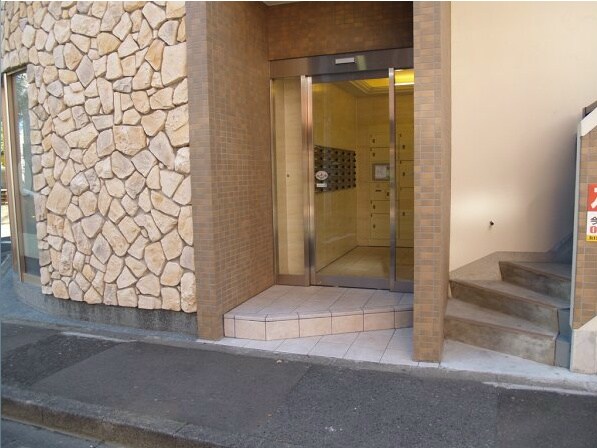 エビスヤパークサイドの物件外観写真