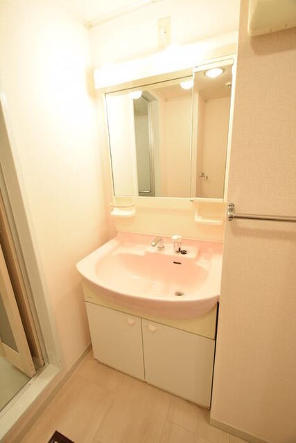 大倉山駅 徒歩20分 3階の物件内観写真