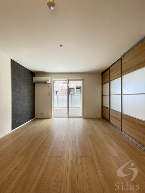 出屋敷駅 バス9分  西難波南下車：停歩1分 2階の物件内観写真