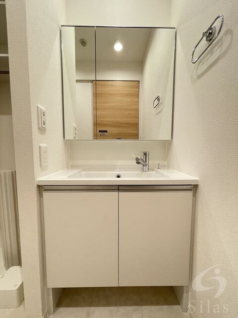 出屋敷駅 バス9分  西難波南下車：停歩1分 1階の物件内観写真