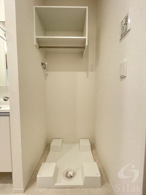 出屋敷駅 バス9分  西難波南下車：停歩1分 2階の物件内観写真