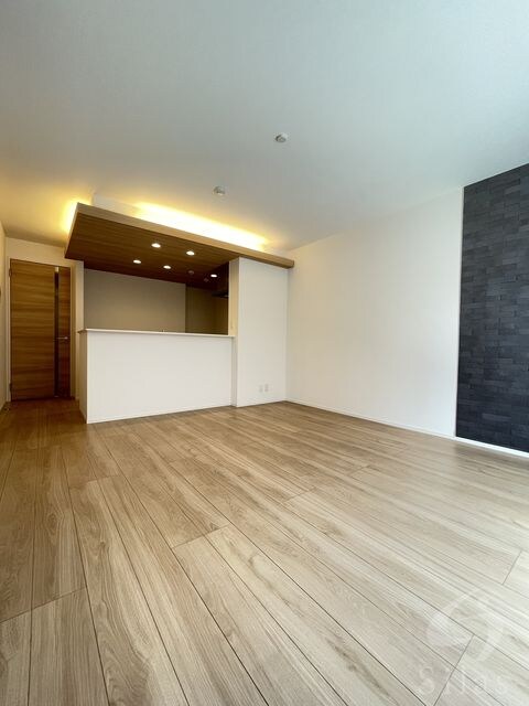 出屋敷駅 バス9分  西難波南下車：停歩1分 2階の物件内観写真