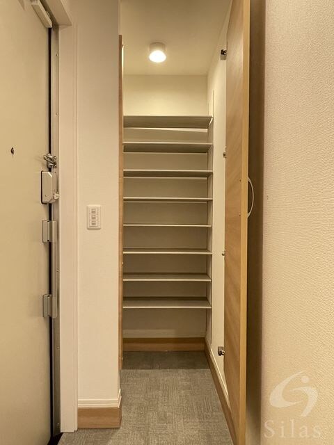 出屋敷駅 バス9分  西難波南下車：停歩1分 2階の物件内観写真