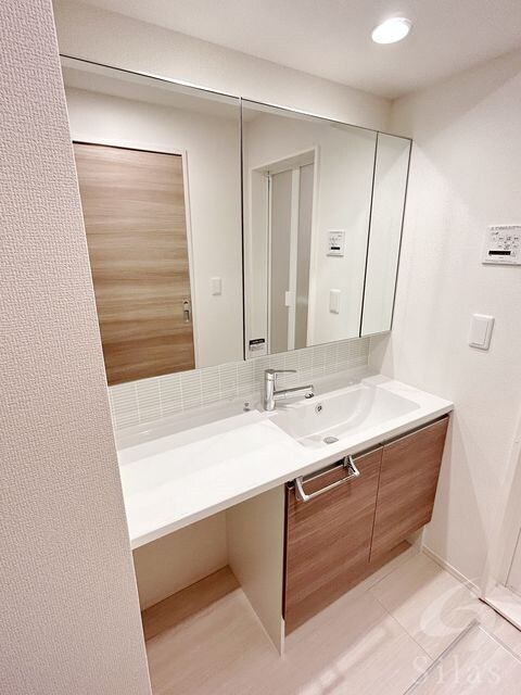 西宮駅 徒歩8分 1階の物件内観写真