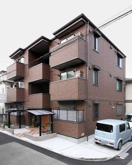 西宮北口駅 徒歩3分 1階の物件外観写真