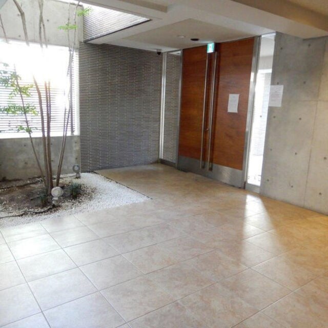 摂津本山駅 徒歩5分 1階の物件外観写真