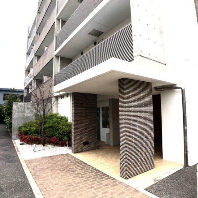 摂津本山駅 徒歩5分 1階の物件外観写真