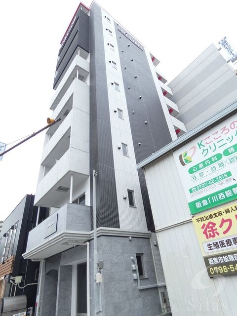 川西能勢口駅 徒歩3分 2階の物件外観写真