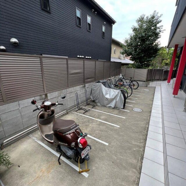 山本駅 徒歩6分の物件外観写真