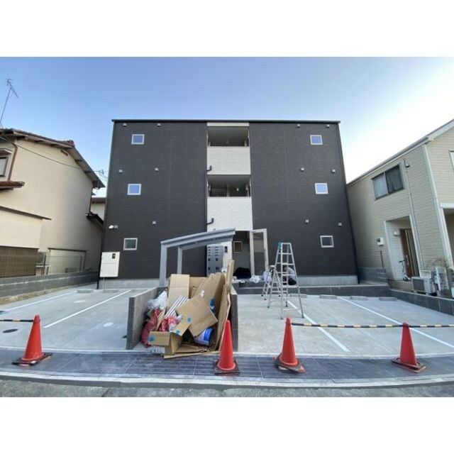 宝塚駅 徒歩5分 3階の物件外観写真