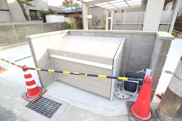 伊丹駅 バス9分  阪急バス下車：停歩3分 1階の物件外観写真