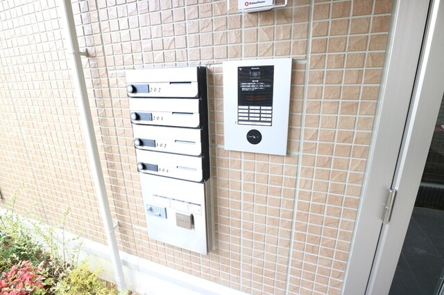 伊丹駅 バス9分  阪急バス下車：停歩3分 1階の物件外観写真