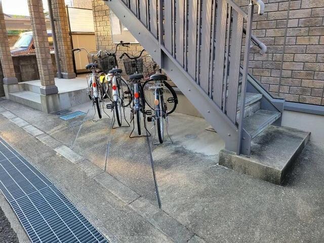 川西能勢口駅 徒歩6分 1階の物件外観写真