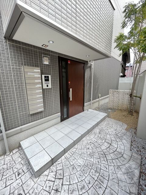 西宮駅 徒歩5分 3階の物件外観写真