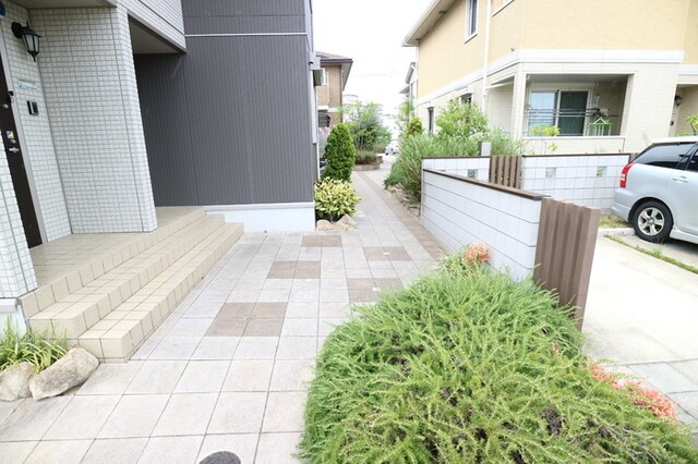 伊丹駅 バス15分  中野東バス停下車：停歩3分 1階の物件外観写真