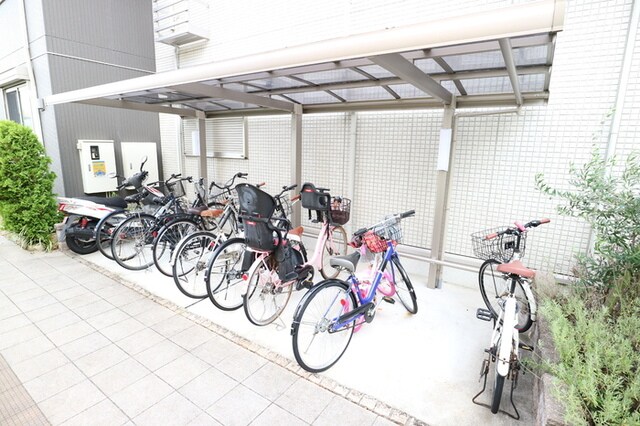 伊丹駅 バス15分  中野東バス停下車：停歩3分 1階の物件外観写真