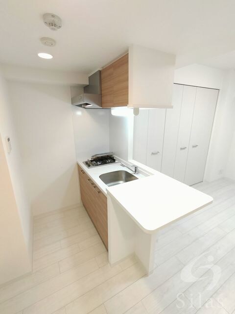 西宮駅 徒歩5分 4階の物件内観写真