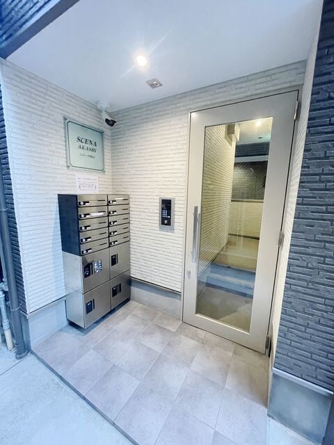 西新町駅 徒歩2分 1階の物件外観写真