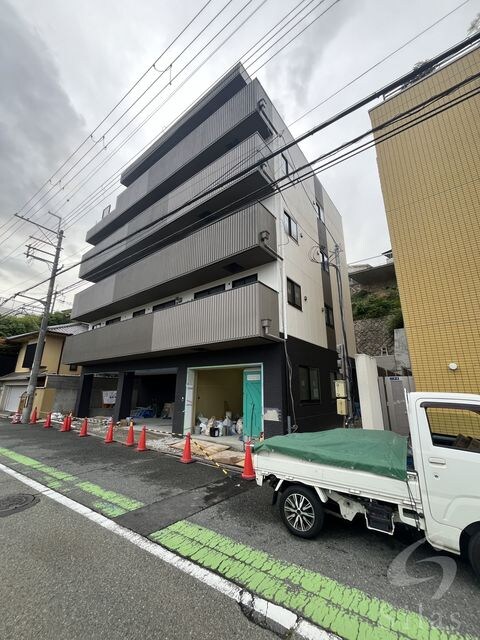 雲雀丘花屋敷駅 徒歩5分 3階の物件外観写真