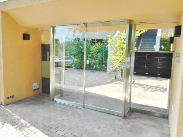 山本駅 徒歩8分 1階の物件外観写真