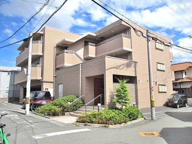 アジュール豊中本町の物件外観写真