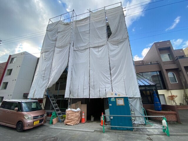 白石駅 徒歩3分 1階の物件外観写真