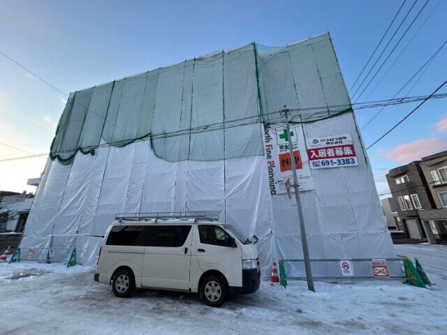 美園駅 徒歩3分 3階の物件外観写真