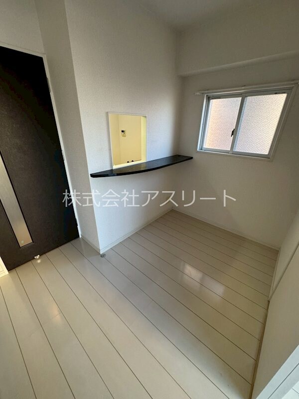 箱崎駅 徒歩3分 7階の物件内観写真