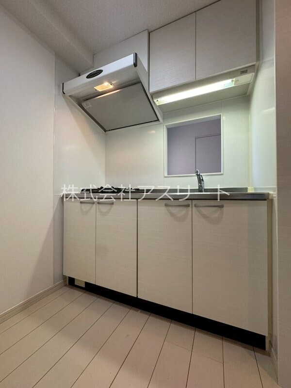 箱崎駅 徒歩3分 7階の物件内観写真