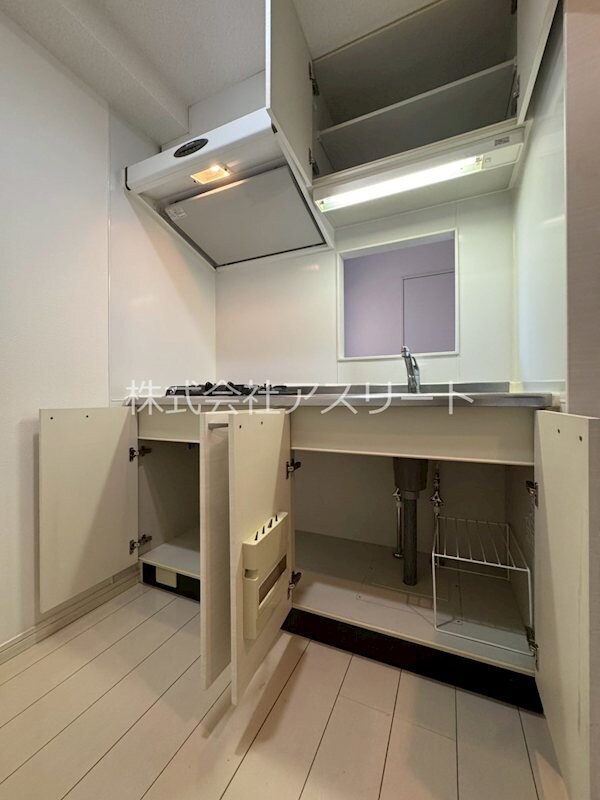 箱崎駅 徒歩3分 7階の物件内観写真