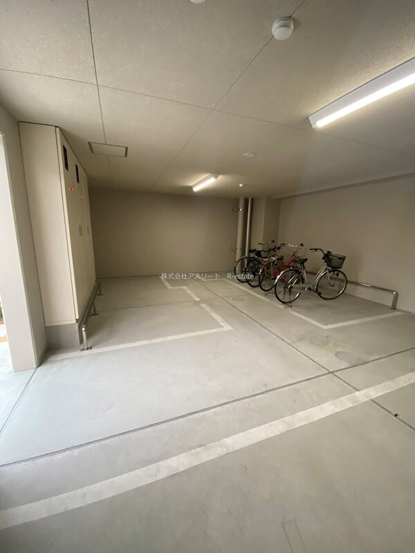 箱崎駅 徒歩3分 4階の物件内観写真