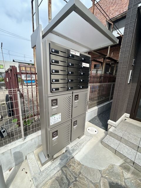 Cozy Cote 上鳥羽の物件外観写真