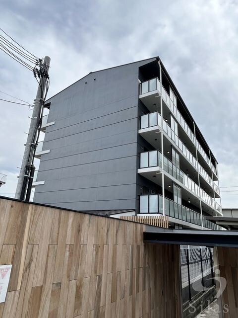 ストーリーズ　うずまさの物件外観写真