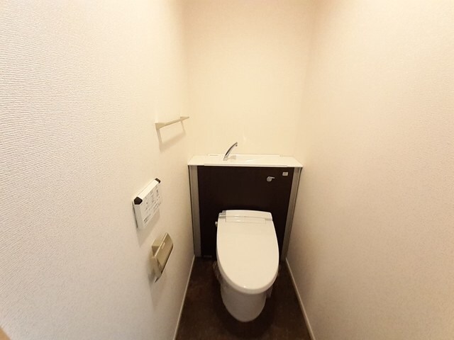 Ｌｅ.佐女牛井町の物件内観写真