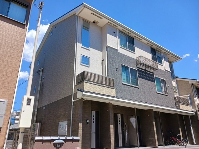 ラフィーネ葛野・Ⅱの物件外観写真