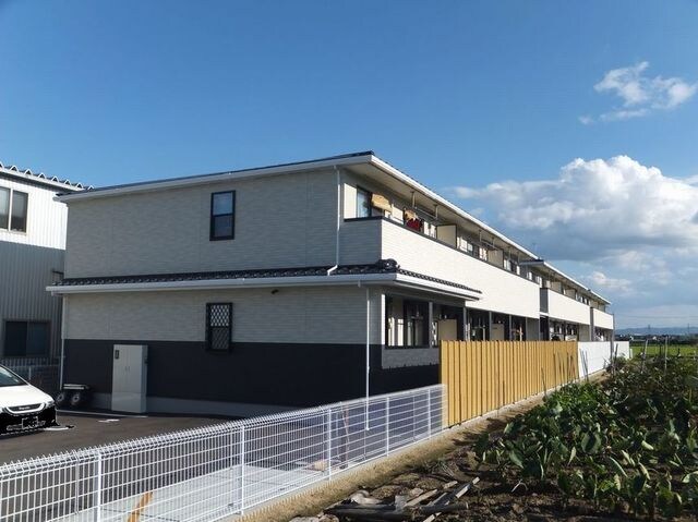 グレイス・シェーネの物件外観写真