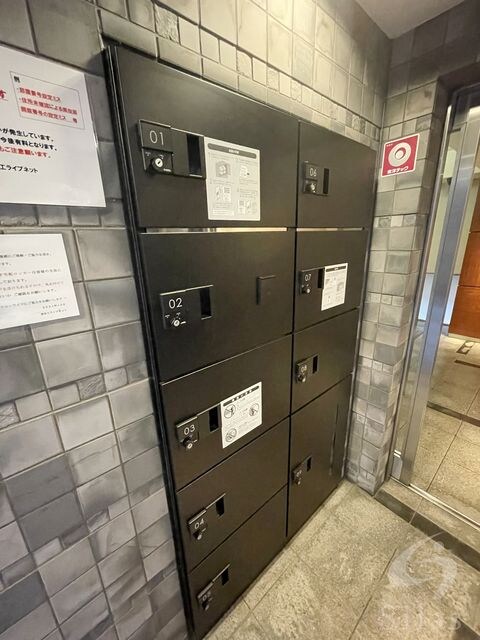 KDXレジデンス西院の物件外観写真