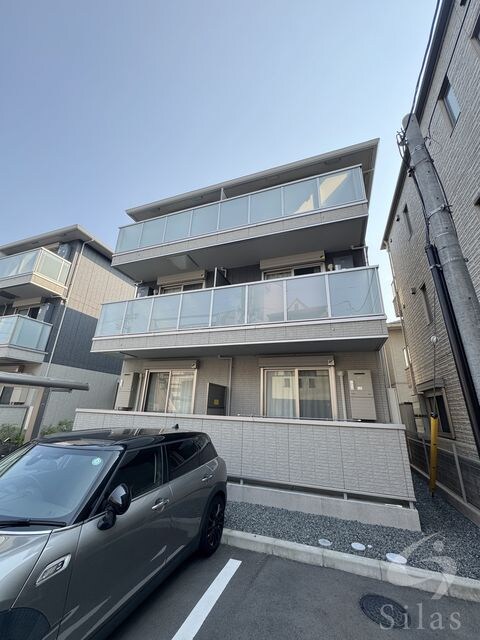 太秦レジデンス　W棟の物件外観写真