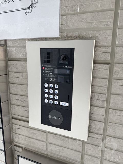 太秦レジデンス　W棟の物件外観写真